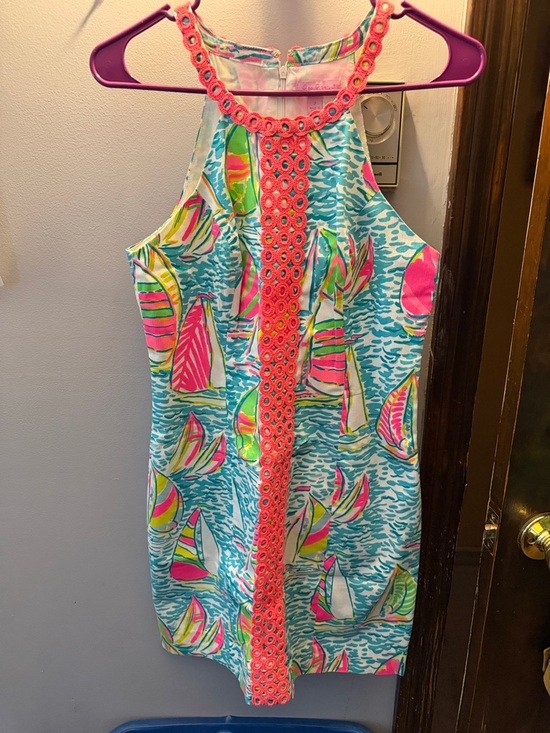 Lilly Pulitzer Dresses & Skirts - Lilly Pulitzer Aqua and Coral Trim Printed Shift Dress